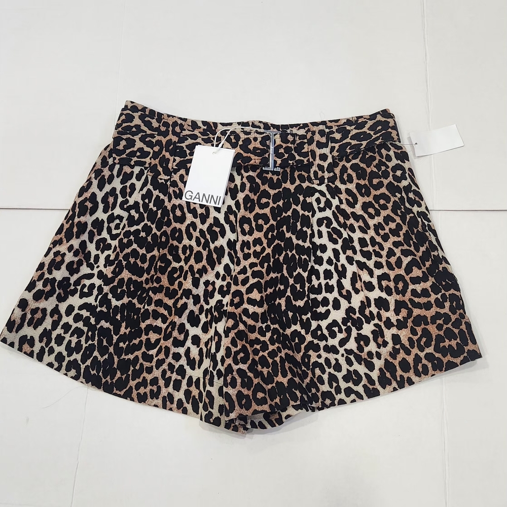 Ganni Leopard Print Women’s Shorts in Brown Size 38 Or Like 12